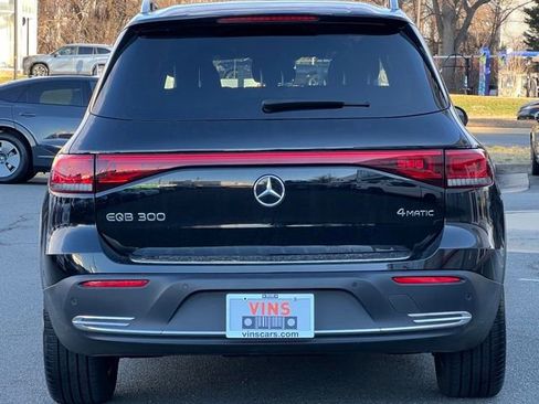 Used 2023 Mercedes-Benz EQB 300 4MATIC w/ Exclusive Package image 11