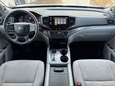 Used 2021 Honda Pilot EX image 16