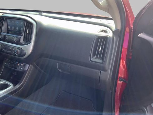 Used 2021 Chevrolet Colorado LT w/ Safety Package RWD image 19