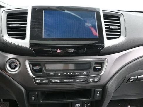 Used 2017 Honda Pilot EX-L image 16