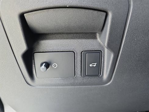 New 2026 Land Rover Range Rover Velar Dynamic SE image 26