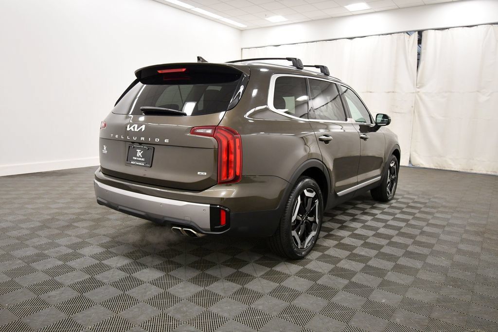 Certified 2025 Kia Telluride S AWD/4WD image 8