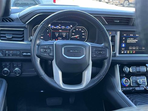 Used 2021 GMC Yukon Denali image 12