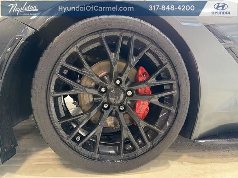 Used 2017 Chevrolet Corvette Stingray Coupe w/ 1LT image 9