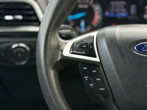 Used 2016 Ford Fusion SE FWD image 33