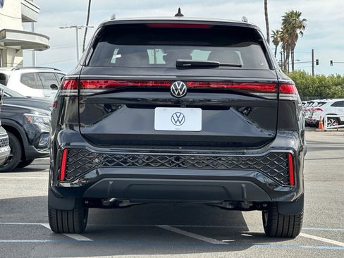 New 2026 Volkswagen Tiguan SE R-Line FWD image 6