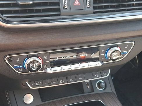 Certified 2024 Audi Q5 2.0T Prestige w/ Prestige Package AWD/4WD image 17