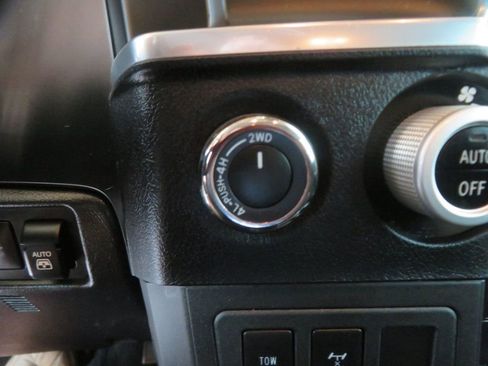 Used 2019 Toyota Sequoia TRD Sport AWD/4WD image 37