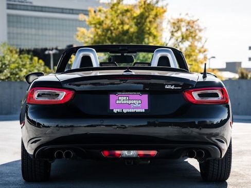 Used 2017 FIAT 124 Spider Lusso image 15