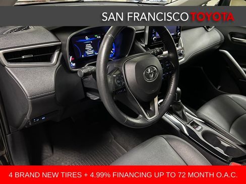 Certified 2022 Toyota Corolla Cross XLE image 13