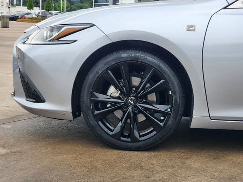 Used 2024 Lexus ES 350 F Sport w/ Accessory Package (Z2) FWD image 8