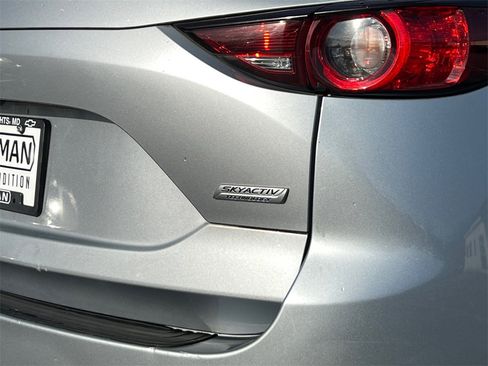 Used 2019 MAZDA CX-5 Touring image 6