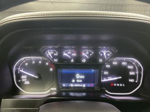 Used 2021 GMC Sierra 1500 Elevation w/ Preferred Package AWD/4WD image 15