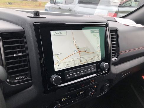 Used 2024 Nissan Frontier PRO-4X w/ Technology Package image 21