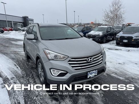 Used 2016 Hyundai Santa Fe SE image 1