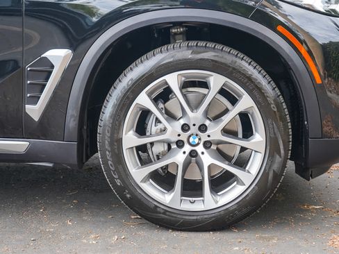 Used 2024 BMW X5 sDrive40i w/ Parking Assistance Package RWD image 9