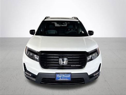 Used 2025 Honda Passport Black Edition image 3