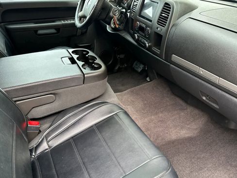 Used 2013 Chevrolet Silverado 1500 LT image 16