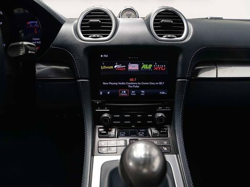 Used 2023 Porsche 718 Boxster GTS image 18