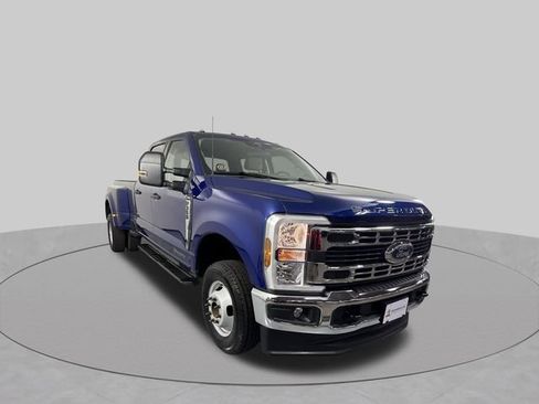 Used 2026 Ford F350 XLT AWD/4WD image 3