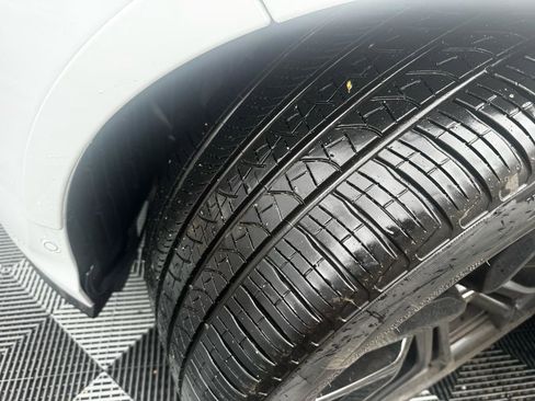 Used 2019 Land Rover Range Rover Sport SVR image 49