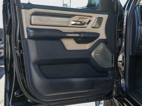 Used 2019 RAM 1500 Limited image 19