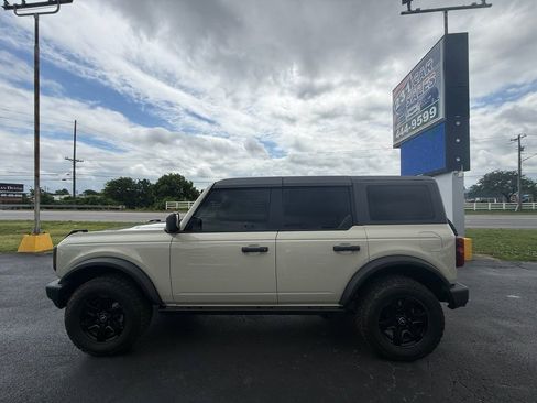 Used 2025 Ford Bronco 4-Door AWD/4WD image 7