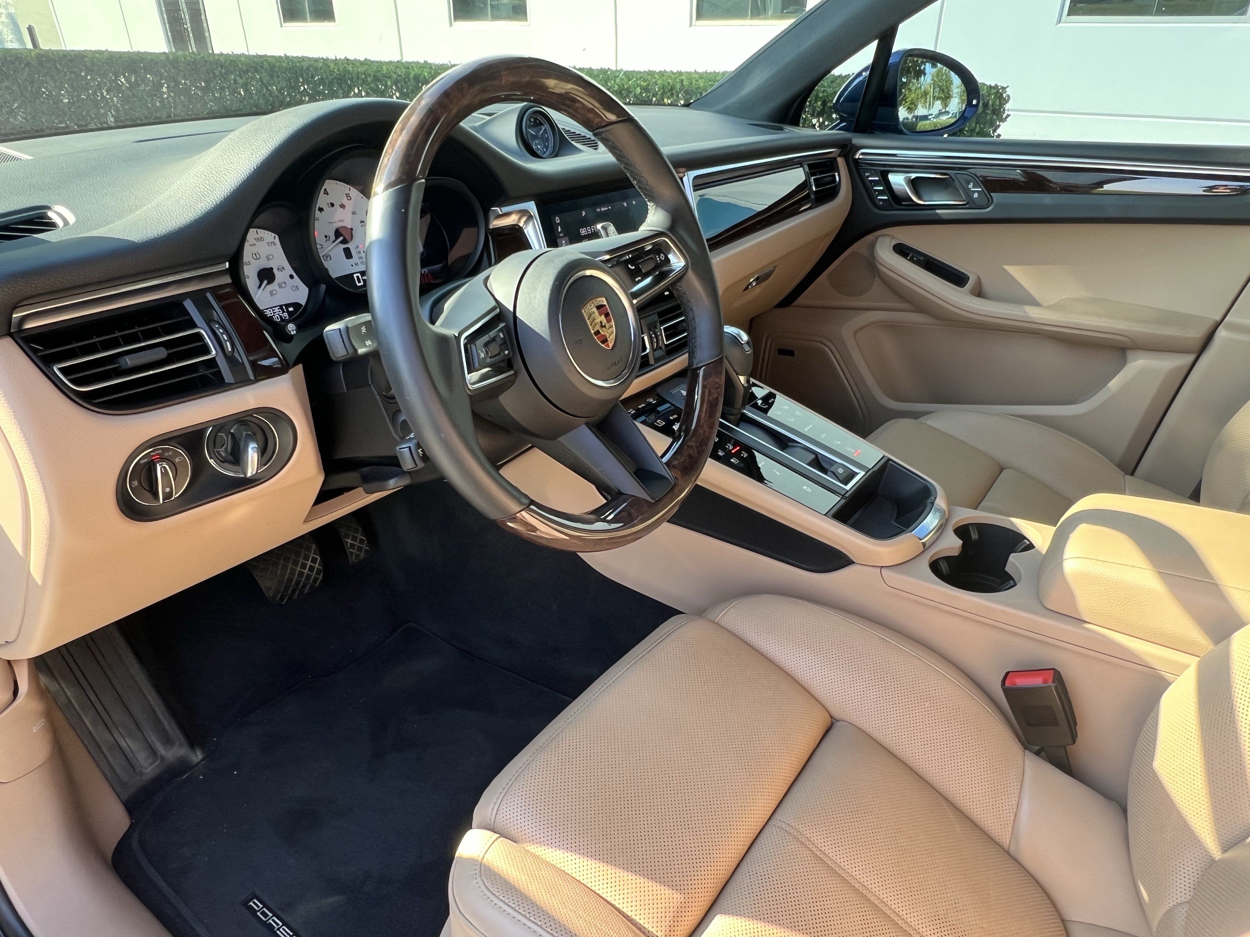 Used 2022 Porsche Macan S AWD/4WD image 17