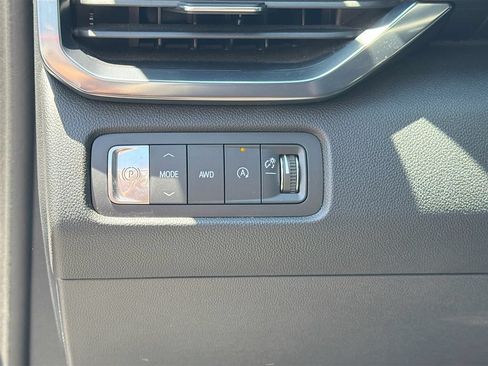 Used 2024 GMC Acadia AT4 w/ Luxury Package AWD/4WD image 10