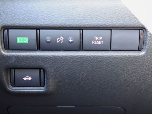 Certified 2025 Nissan Sentra SV w/ All-Weather Package image 17