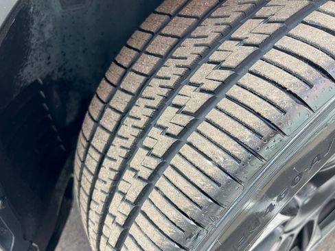 Used 2023 Tesla Model Y Long Range AWD/4WD image 15