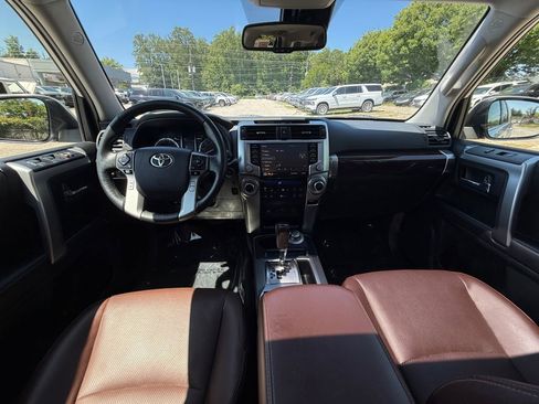 Used 2023 Toyota 4Runner Limited AWD/4WD image 23
