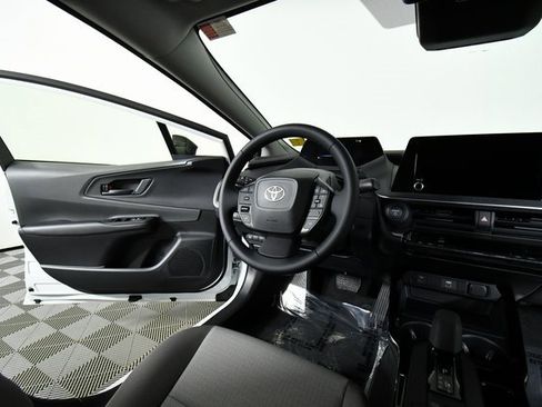 New 2026 Toyota Prius LE image 19