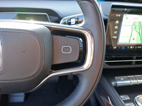 Certified 2024 Lincoln Nautilus Reserve w/ Jet Appearance Package (87T) AWD/4WD image 17