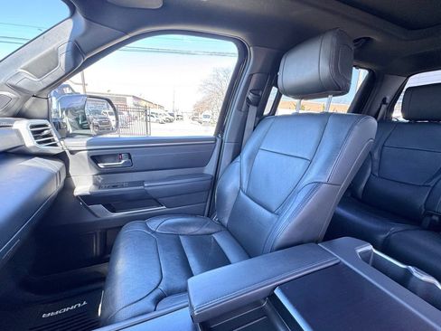 Used 2024 Toyota Tundra Platinum AWD/4WD image 15