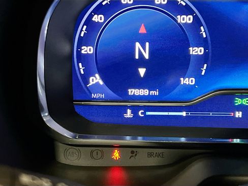 Used 2022 Chevrolet Tahoe Z71 w/ Luxury Package image 8