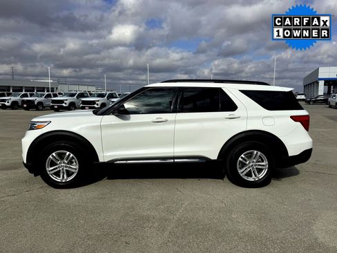 Used 2022 Ford Explorer XLT image 10