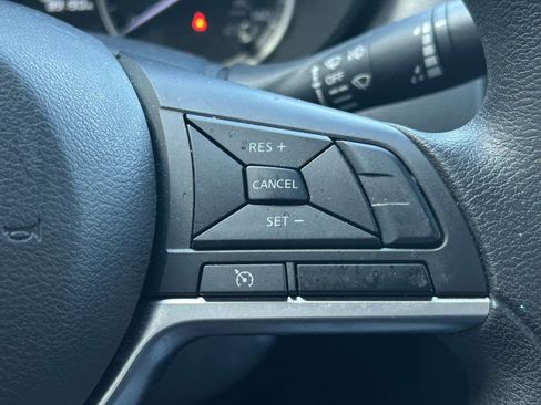 Used 2021 Nissan Versa S image 21