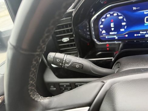 Used 2024 Chevrolet Silverado 3500 LT w/ Safety Package image 39