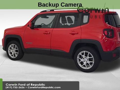 Used 2019 Jeep Renegade Latitude AWD/4WD image 5