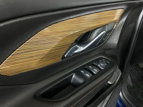 Used 2020 GMC Terrain SLE w/ Driver Convenience Package image 30