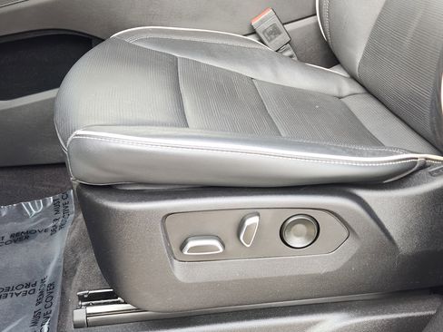 Used 2023 Cadillac Escalade ESV Sport w/ LPO, ONYX Package image 24