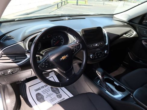 Used 2021 Chevrolet Malibu RS FWD image 7
