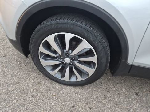 Used 2021 Buick Encore Preferred image 11