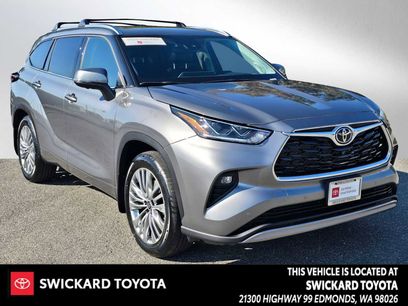 Certified 2025 Toyota Highlander Platinum