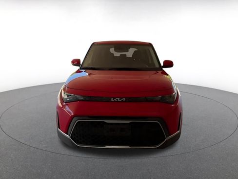 Used 2025 Kia Soul LX w/ LX Technology Package FWD image 11