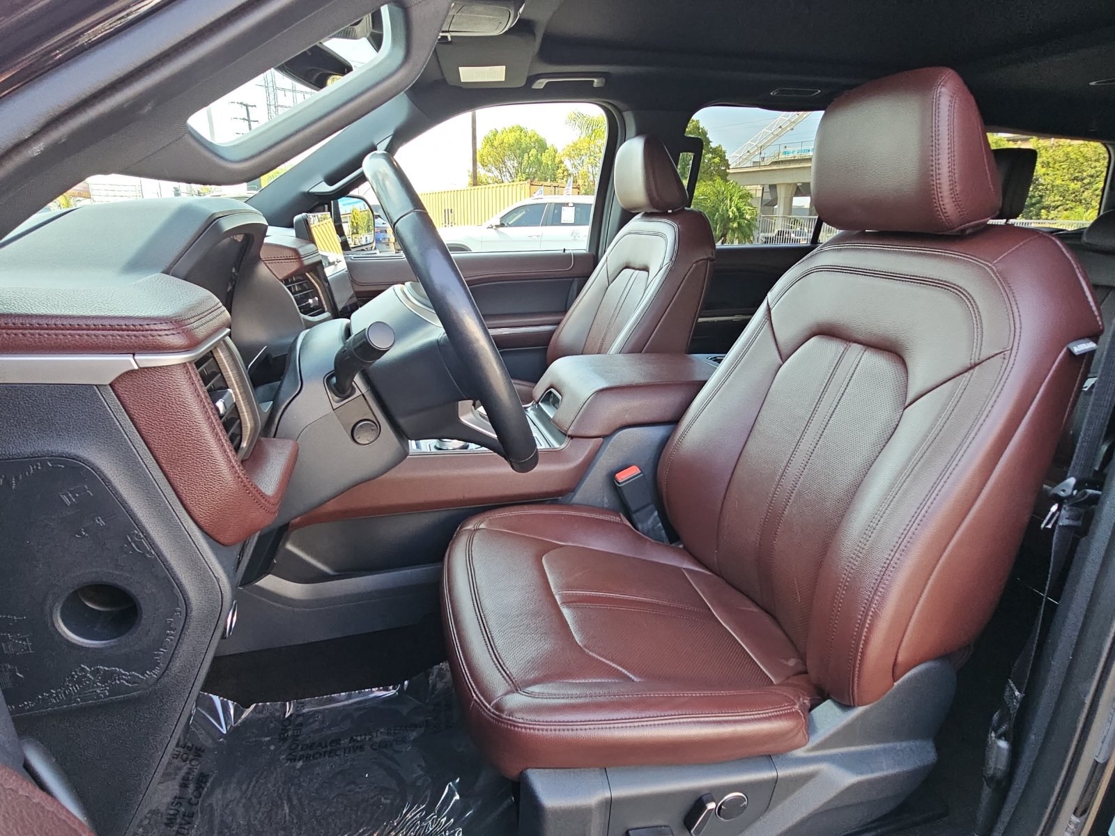 Used 2022 Ford Expedition Limited AWD/4WD image 15