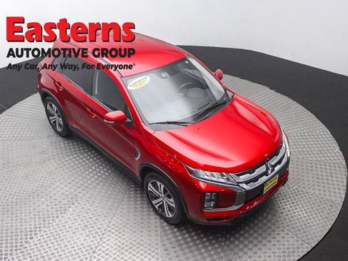 Used 2025 Mitsubishi Outlander Sport SE AWD/4WD image 3