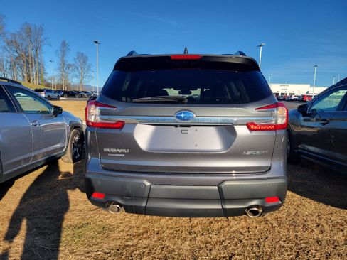 Certified 2024 Subaru Ascent Premium w/ Convenience Package image 5