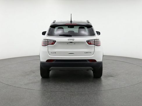 Used 2025 Jeep Compass Limited AWD/4WD image 7